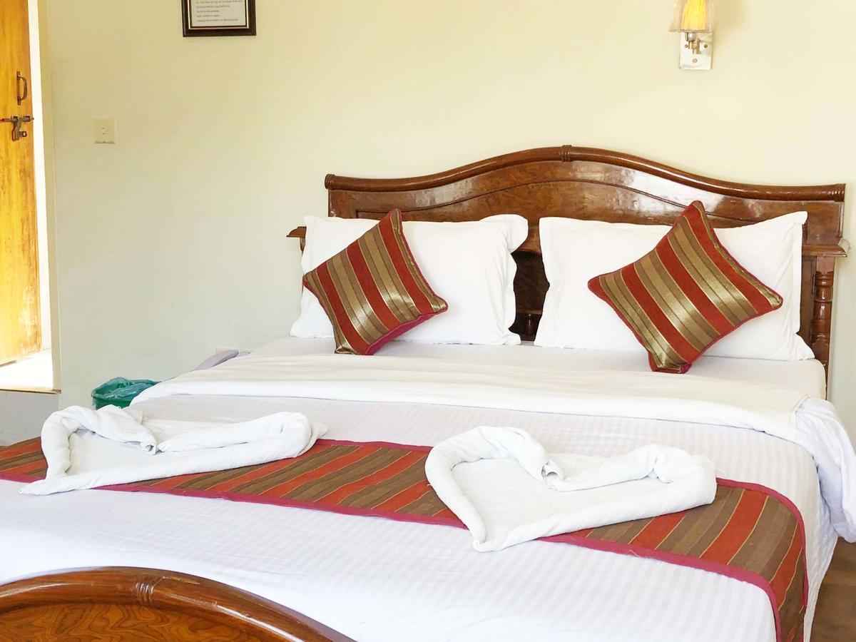 Hotel Grand Holiday Похара Екстериор снимка