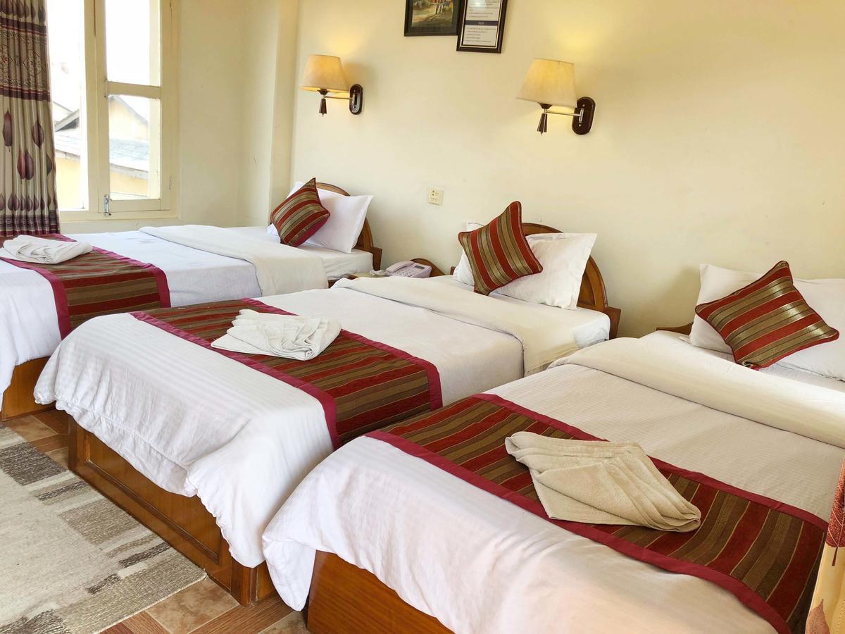 Hotel Grand Holiday Похара Екстериор снимка