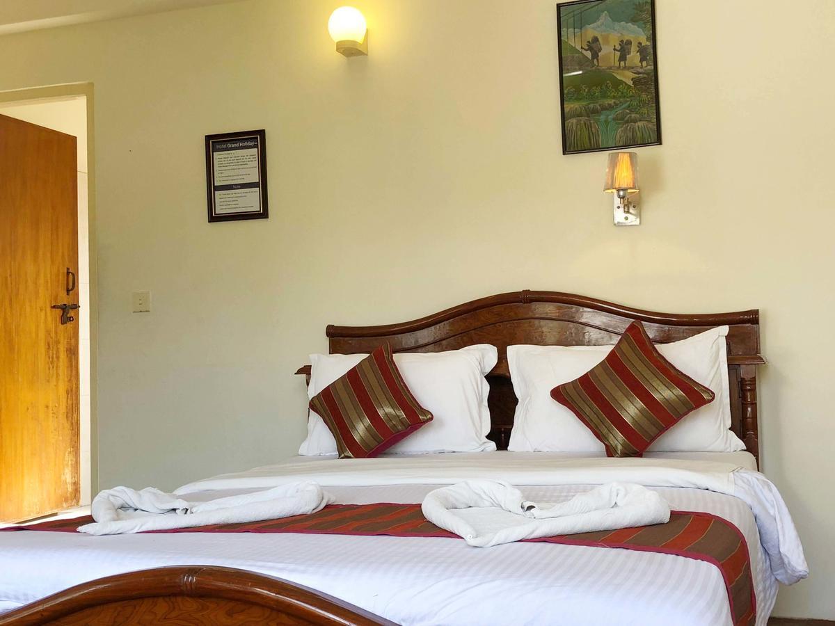 Hotel Grand Holiday Похара Екстериор снимка