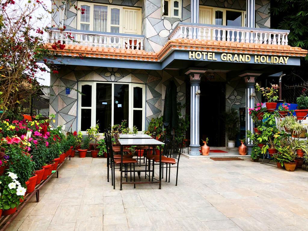 Hotel Grand Holiday Похара Екстериор снимка