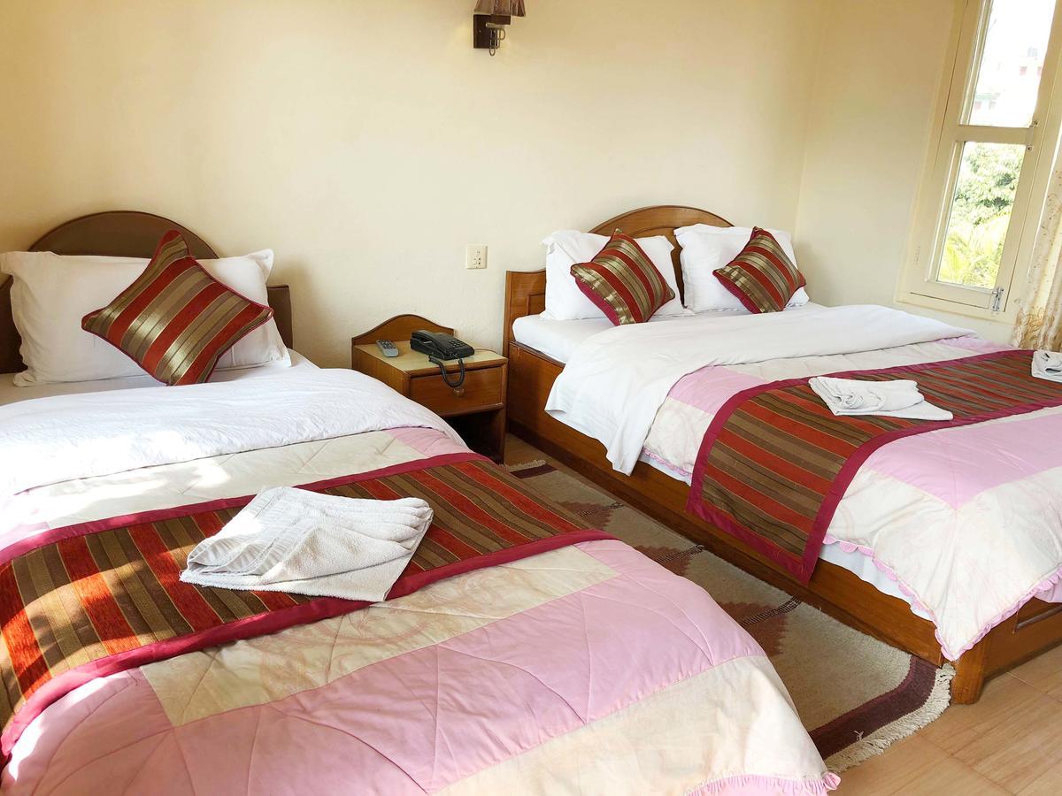 Hotel Grand Holiday Похара Екстериор снимка