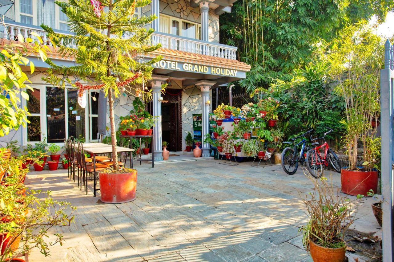 Hotel Grand Holiday Похара Екстериор снимка