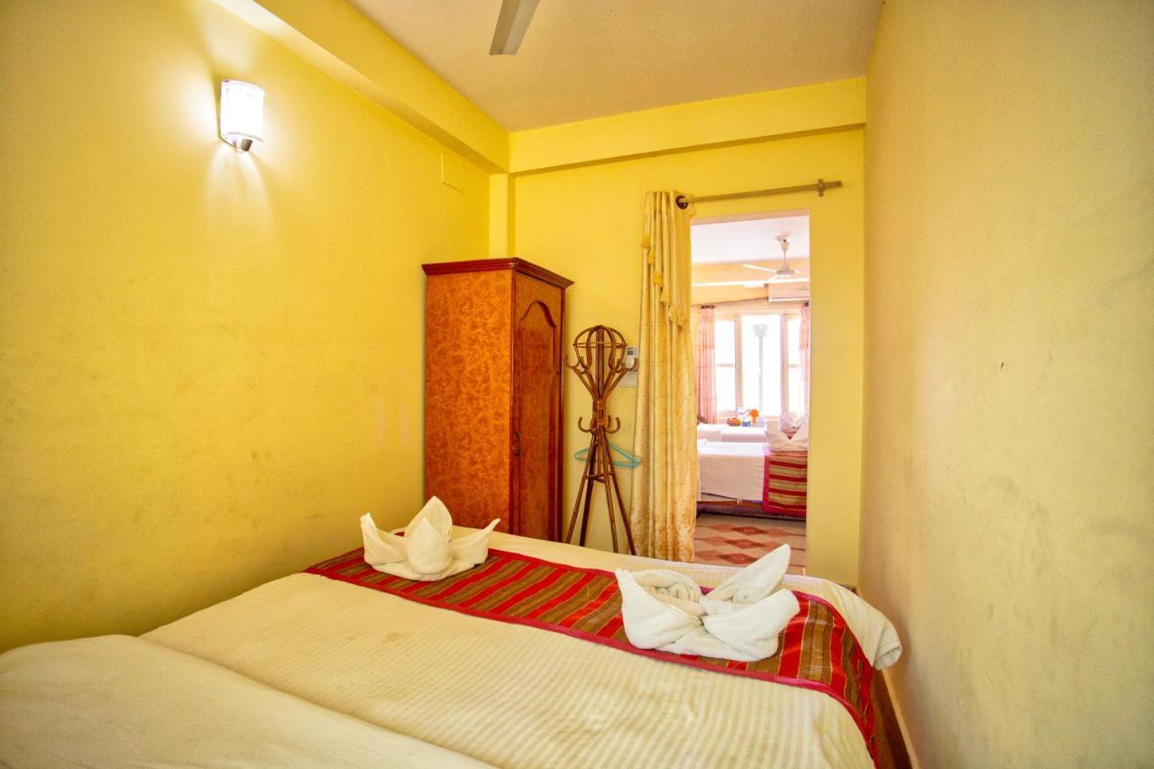 Hotel Grand Holiday Похара Екстериор снимка
